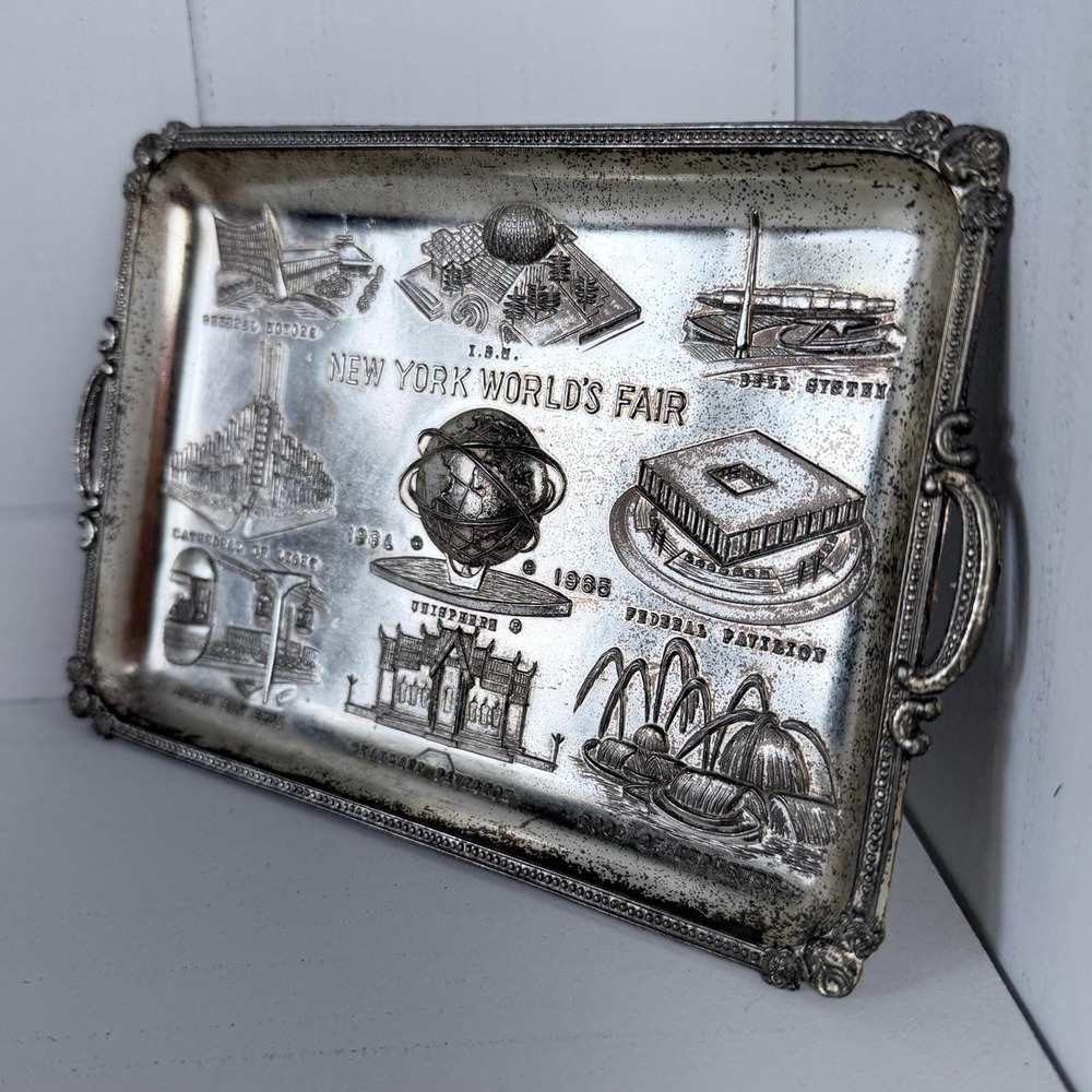 Vintage Small 1964–1965 New York World's Fair Souvenir Tray - Made in Japan